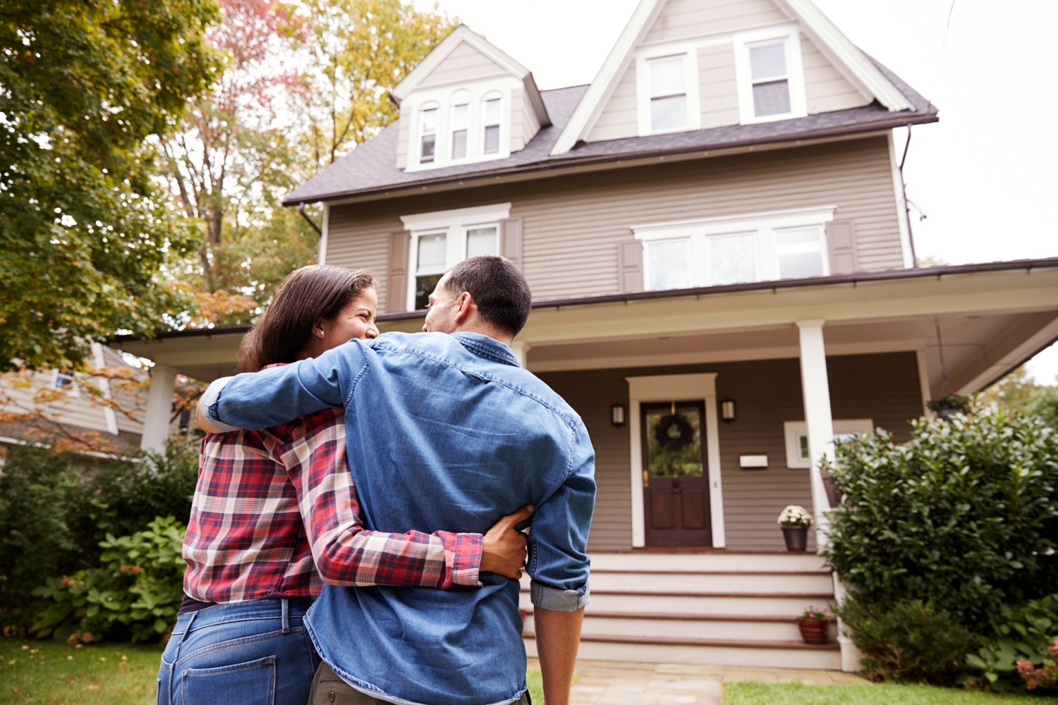 What are the common amenities found in Lake Tahoe homes?