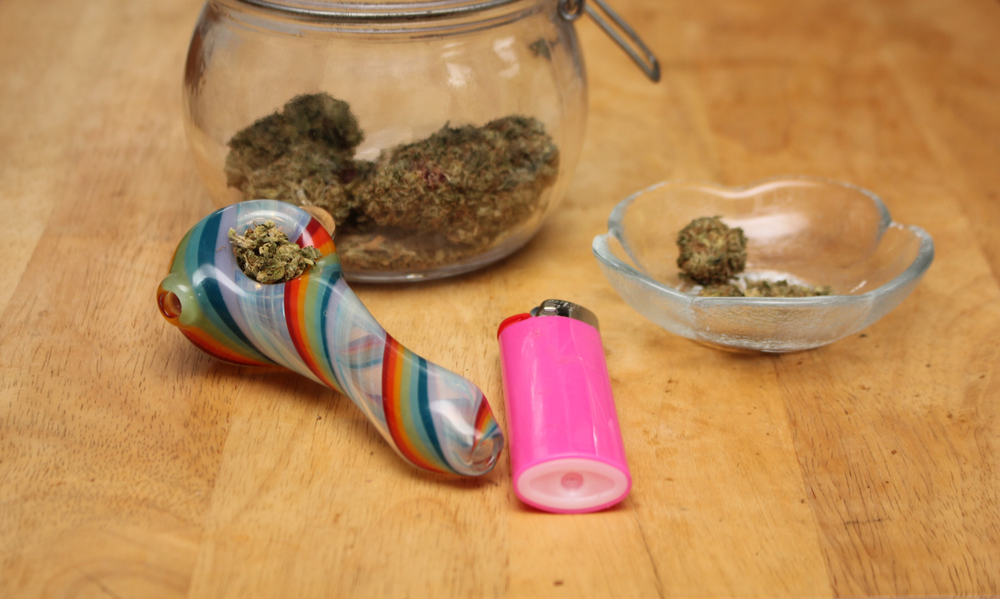 Titan’s Treasure: Weed Bowls for the Avid Aficionado