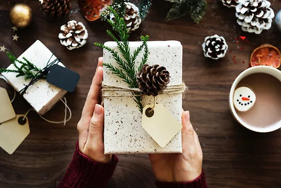 How Personalized Gifts for Companies Can Improve Brand Recognition